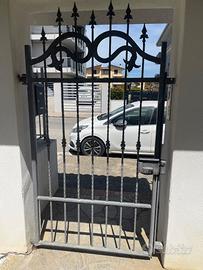 Cancello pedonale e carrabile doppia ante