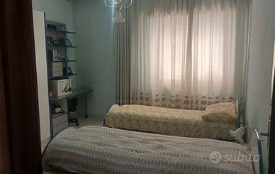 Casacentrale con box garage