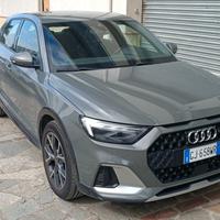 Audi A1 citycarver 30 TFSI S tronic Admired
