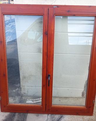 Finestra in legno 