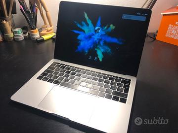 MacBook Pro 2017 13” argento Apple