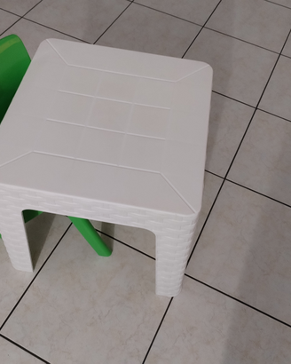 Tavolo e sedia bambini gioco