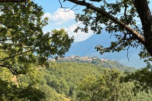 Rudere con vista a civita d'antino
