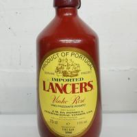 bottiglia di vino Lancers