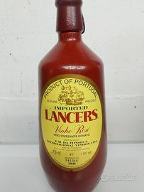 bottiglia di vino Lancers