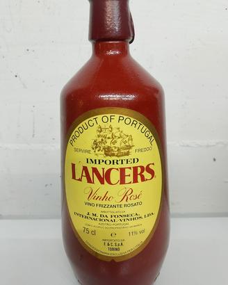 bottiglia di vino Lancers