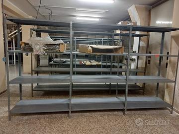 Scaffale in acciaio 122x62