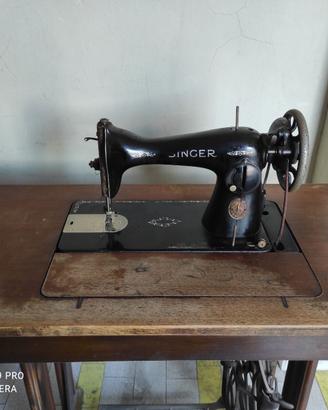 MACCHINA DA CUCIRE ANTICA SINGER 15M88