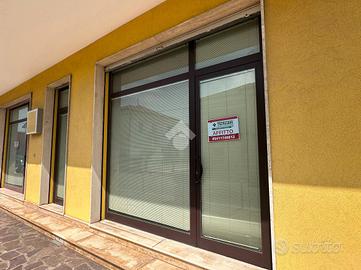 NEGOZIO A RIMINI