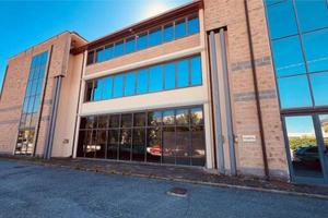 Immobile di 920 m² con più di 5 locali a Capannori