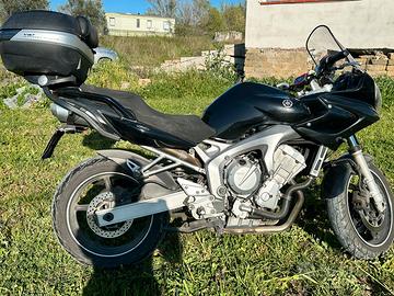 YAMAHA FAZER 600