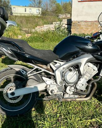 YAMAHA FAZER 600
