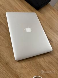 Macbook air 13” (2017) 256 gb