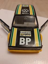 Volkswagen Golf GTI 9101 scala 1/24 Burago