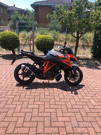 KTM 1290 Super Duke GT