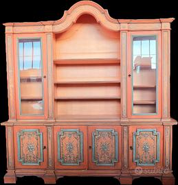 libreria decorata laccata 