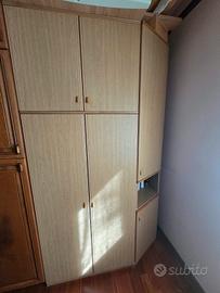 Armadio in legno