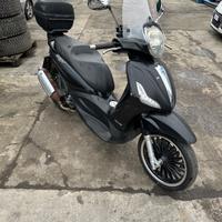 RICAMBI PIAGGIO BEVERLY 300 POLICE 2016-2020