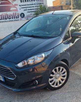 Ford Fiesta 1.5 TDCi 75CV 5 porte Titanium