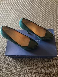 Favolose scarpe in camoscio e vernice colore verde