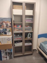 vetrina ikea billy con ante