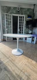 Tavolo stile Tulip 