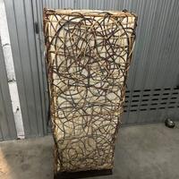 Lampada  in vimini e legno
