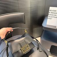 Borsa a tracolla nera da donna Fendi