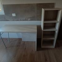 libreria e scrivania 