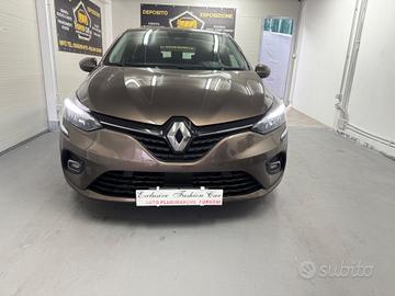 Renault Clio Full Hybrid E-Tech 140 CV 5 porte