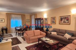 VALDERICE-Zona Fico-App.nto P.T. rialzato 160mq ca