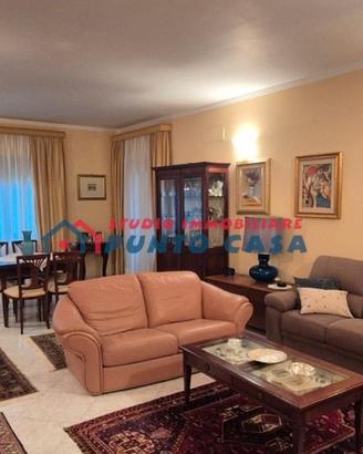 VALDERICE-Zona Fico-App.nto P.T. rialzato 160mq ca