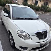 Lancia Ypsilon 1.4 8v Argento ecochic Gpl