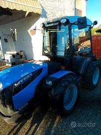 Trattore agricolo
