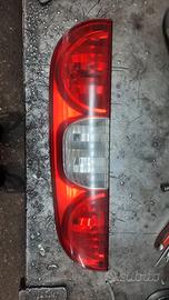 FARO POSTERIORE DX DOBLÒ 