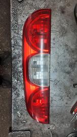 FARO POSTERIORE DX DOBLÒ 