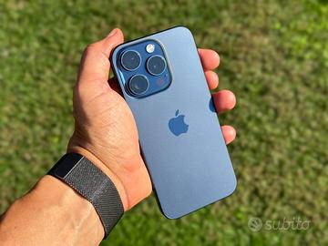 iPhone 15 pro 256 gb nero foto indicativa