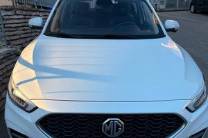 MG  zs luxury