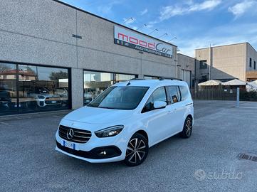 Mercedes-Benz Classe T Long 180d Premium auto UNIP