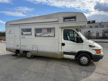 MOBILVETTA ARCOBALENO 7 POSTI DAILY 2.8 TD ANNO 20