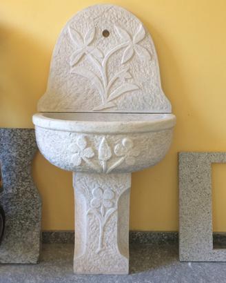 Fontana in pietra