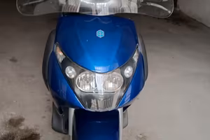 Beverly anno 2021 200cc immacolato 