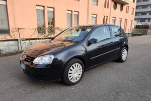 Volkswagen Golf 5 1.6 Benz 1 proprietario