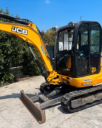 E195 ESCAVATORE 35 q JCB 8035