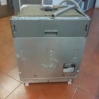 LAVASTOVIGLIA DA INCASSO HOTPOINT SCONTATA 