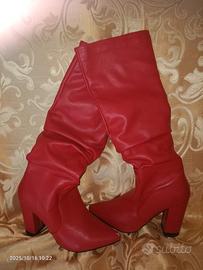 Stivali in pelle morbida rossa 