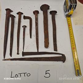 chiodi antichi forgiati ferro battuto