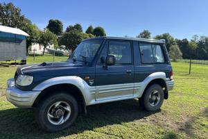 Hyundai Galloper 2.5 TDI con gancio traino