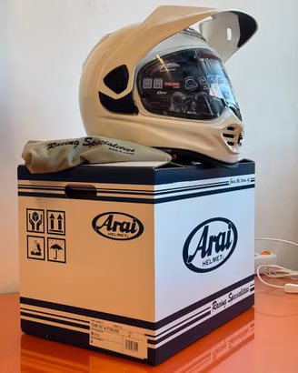 Casco ARAI Tour-x5 NUOVO