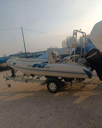 gommone Flyer con 40 hp e carrello